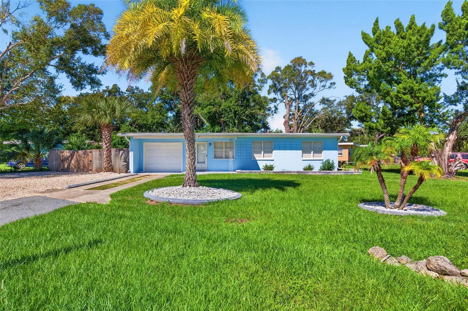 Single Family Residence at 450 CARD AVE, HOLLY HILL, photo 6 of 104