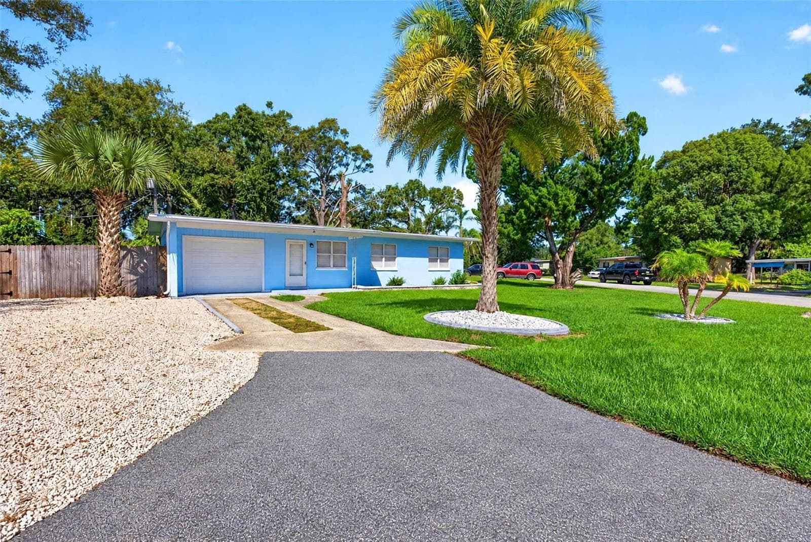 Single Family Residence at 450 CARD AVE, HOLLY HILL, photo 10 of 104