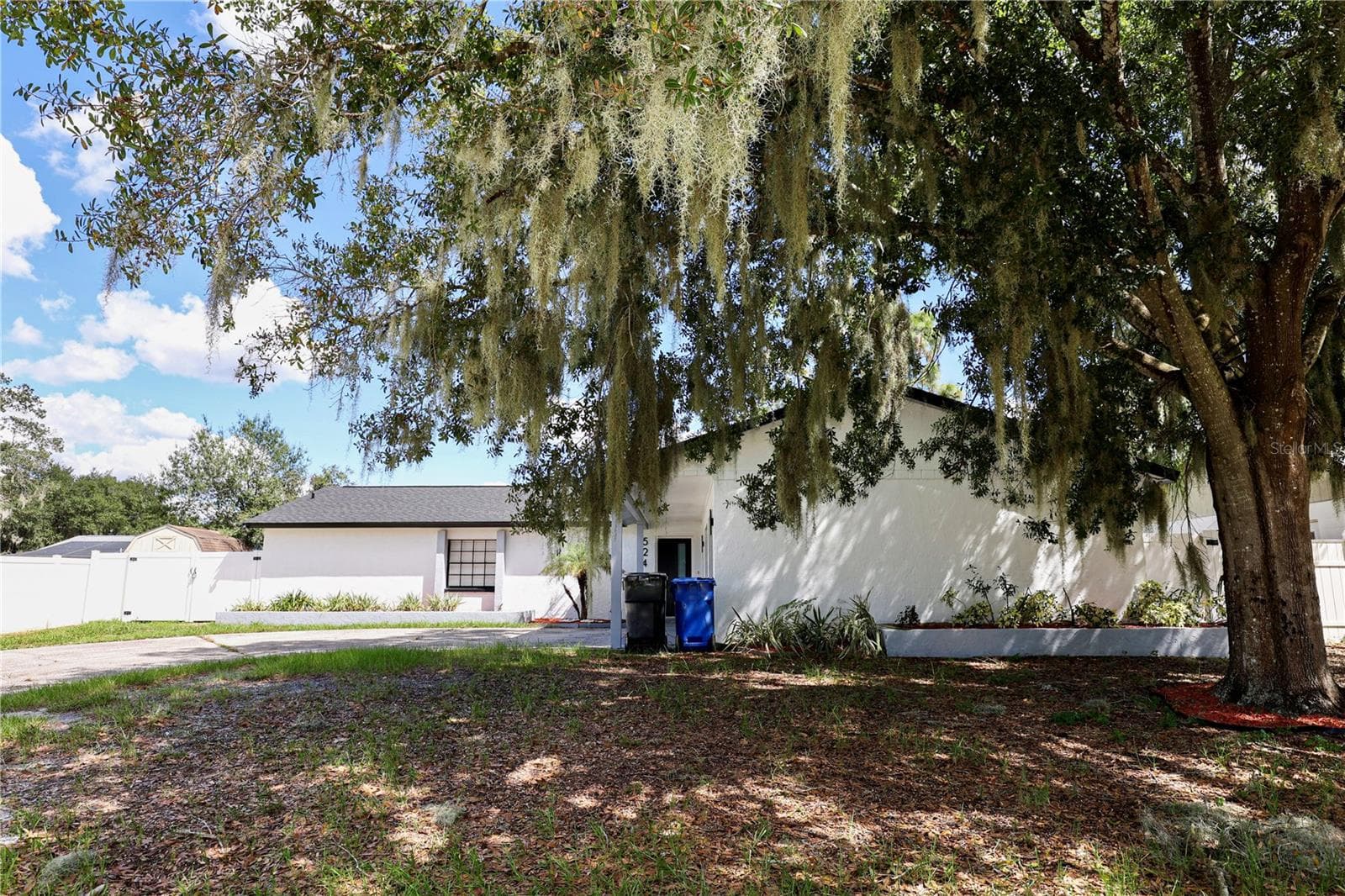 Single Family Residence at 524 WYNNWOOD DR, BRANDON, photo 6 of 86