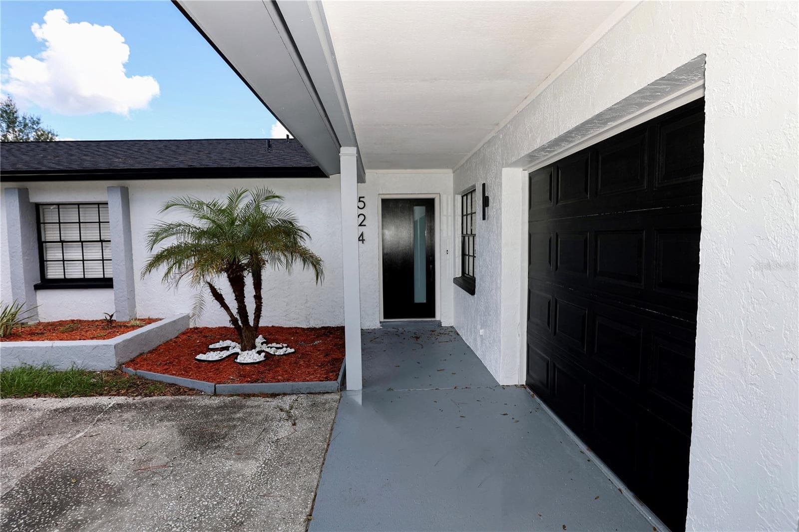 Single Family Residence at 524 WYNNWOOD DR, BRANDON, photo 7 of 86