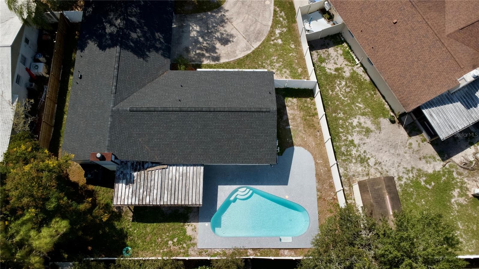 Single Family Residence at 524 WYNNWOOD DR, BRANDON, photo 14 of 86