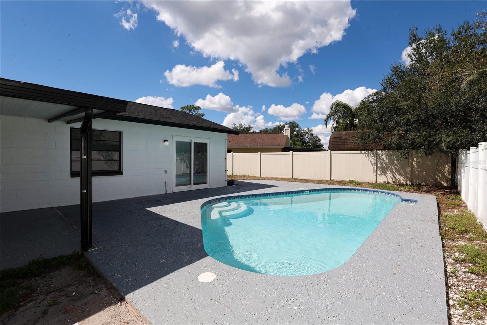 Single Family Residence at 524 WYNNWOOD DR, BRANDON, photo 19 of 86