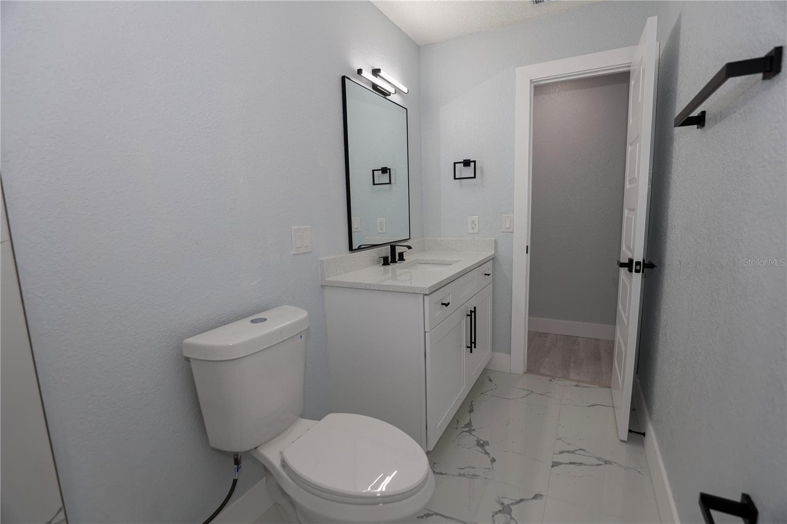 Single Family Residence at 524 WYNNWOOD DR, BRANDON, photo 30 of 86