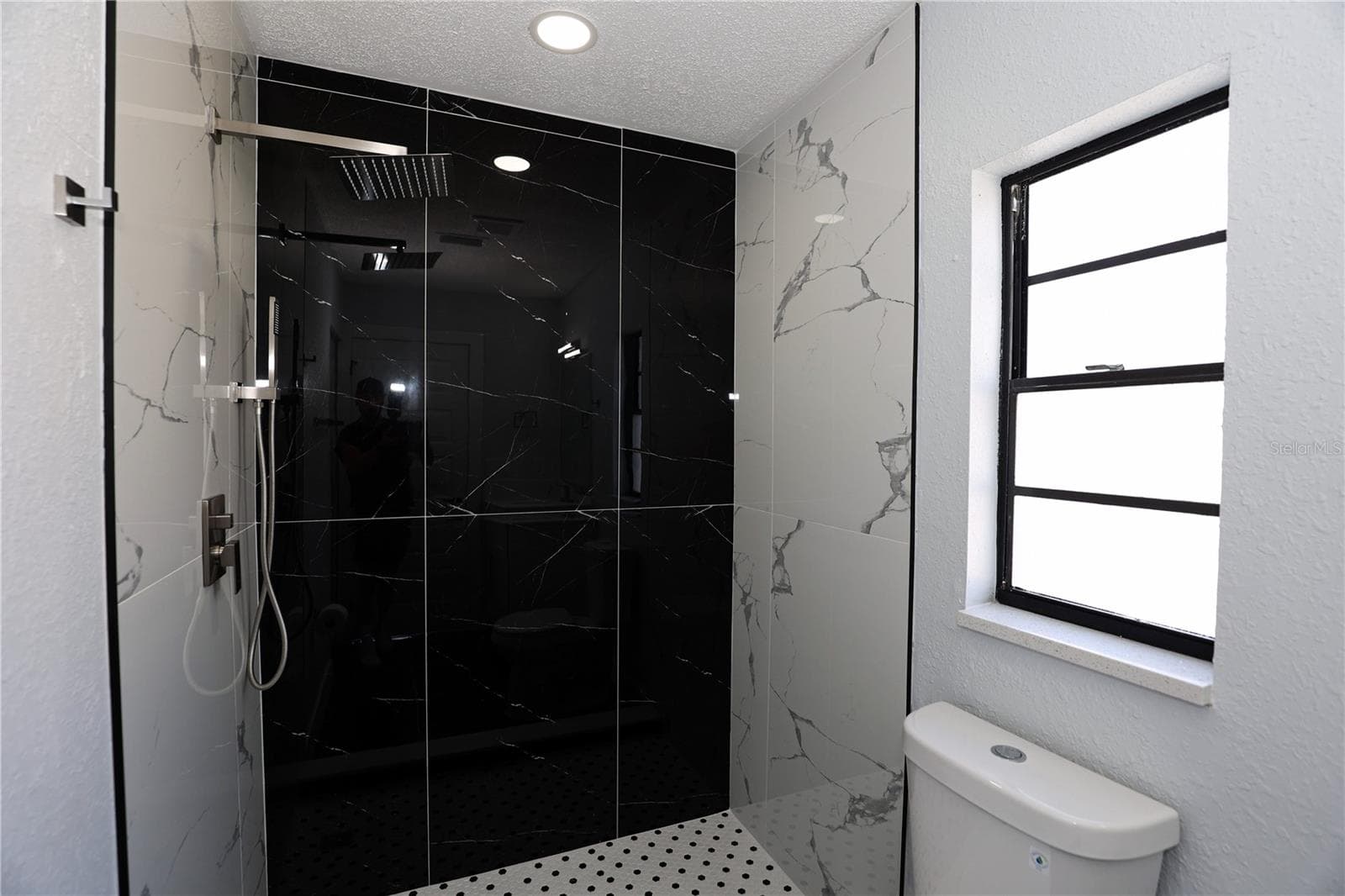 Single Family Residence at 524 WYNNWOOD DR, BRANDON, photo 36 of 86