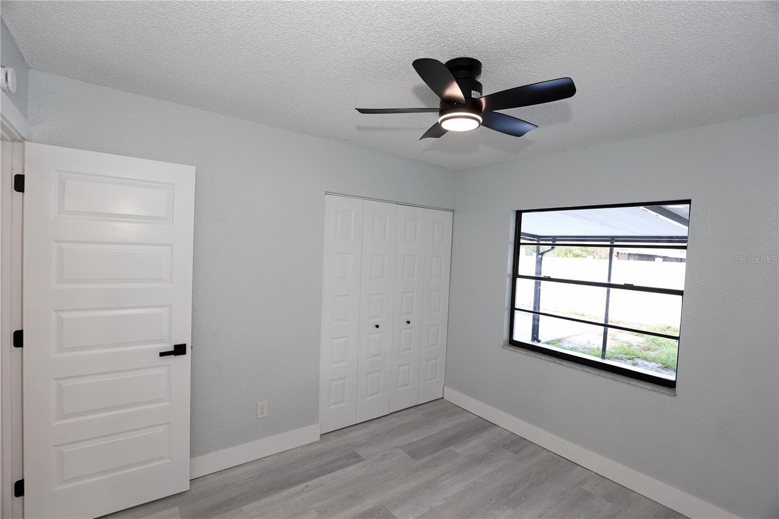 Single Family Residence at 524 WYNNWOOD DR, BRANDON, photo 52 of 86