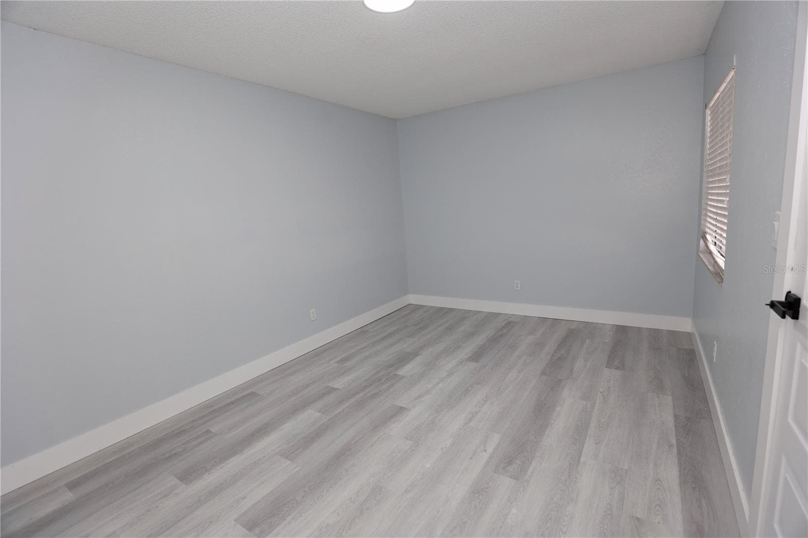 Single Family Residence at 524 WYNNWOOD DR, BRANDON, photo 59 of 86
