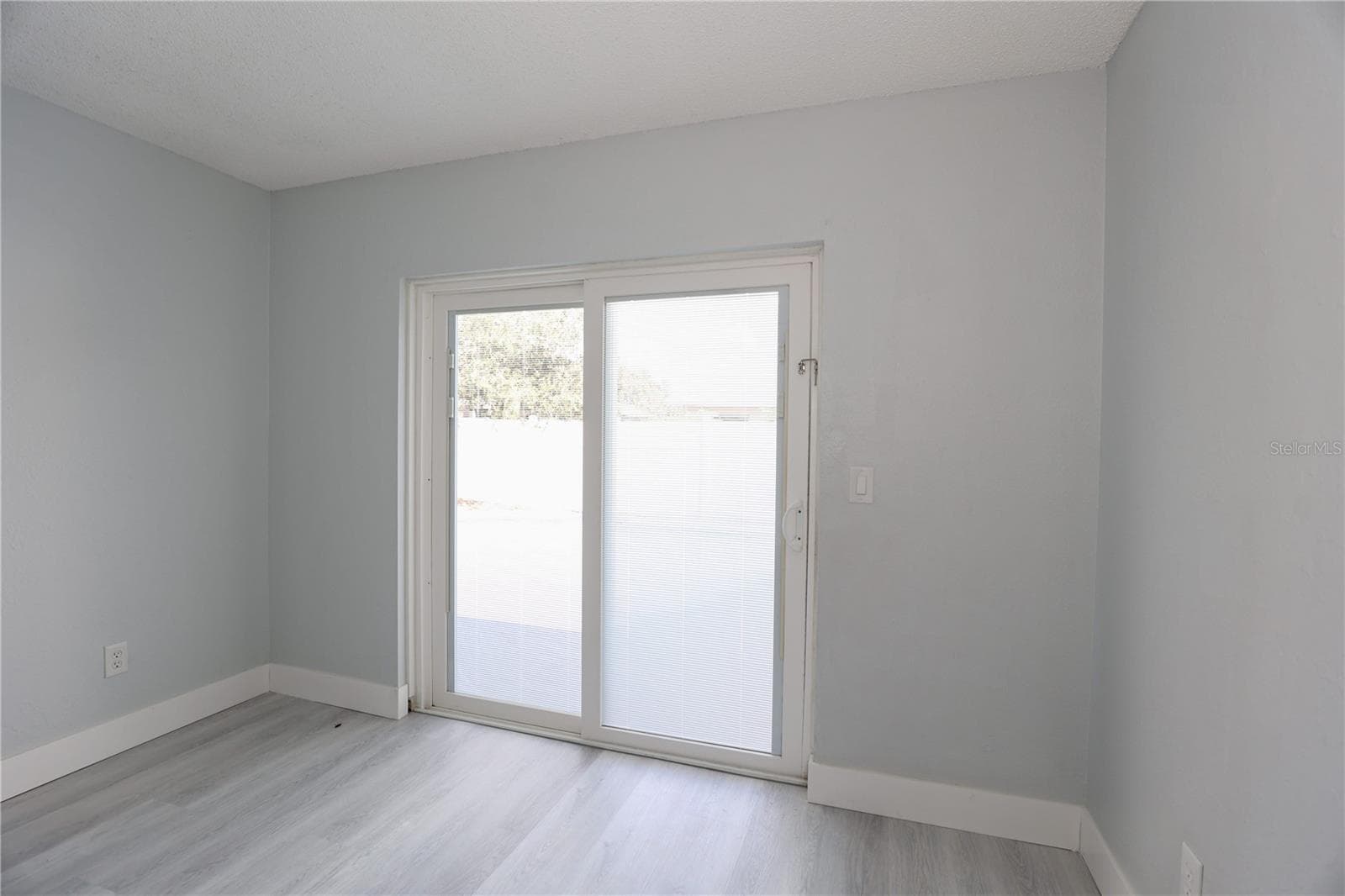 Single Family Residence at 524 WYNNWOOD DR, BRANDON, photo 64 of 86