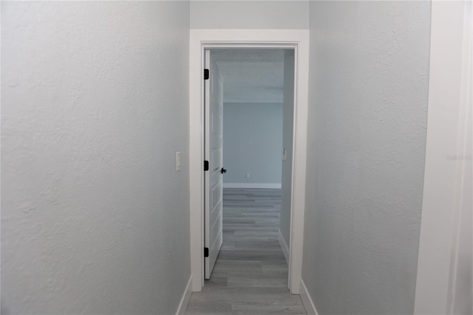 Single Family Residence at 524 WYNNWOOD DR, BRANDON, photo 69 of 86