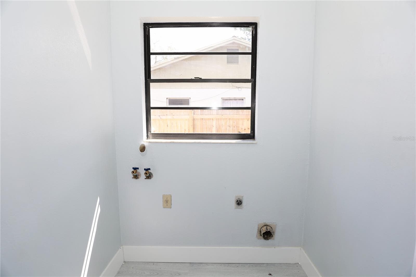 Single Family Residence at 524 WYNNWOOD DR, BRANDON, photo 71 of 86