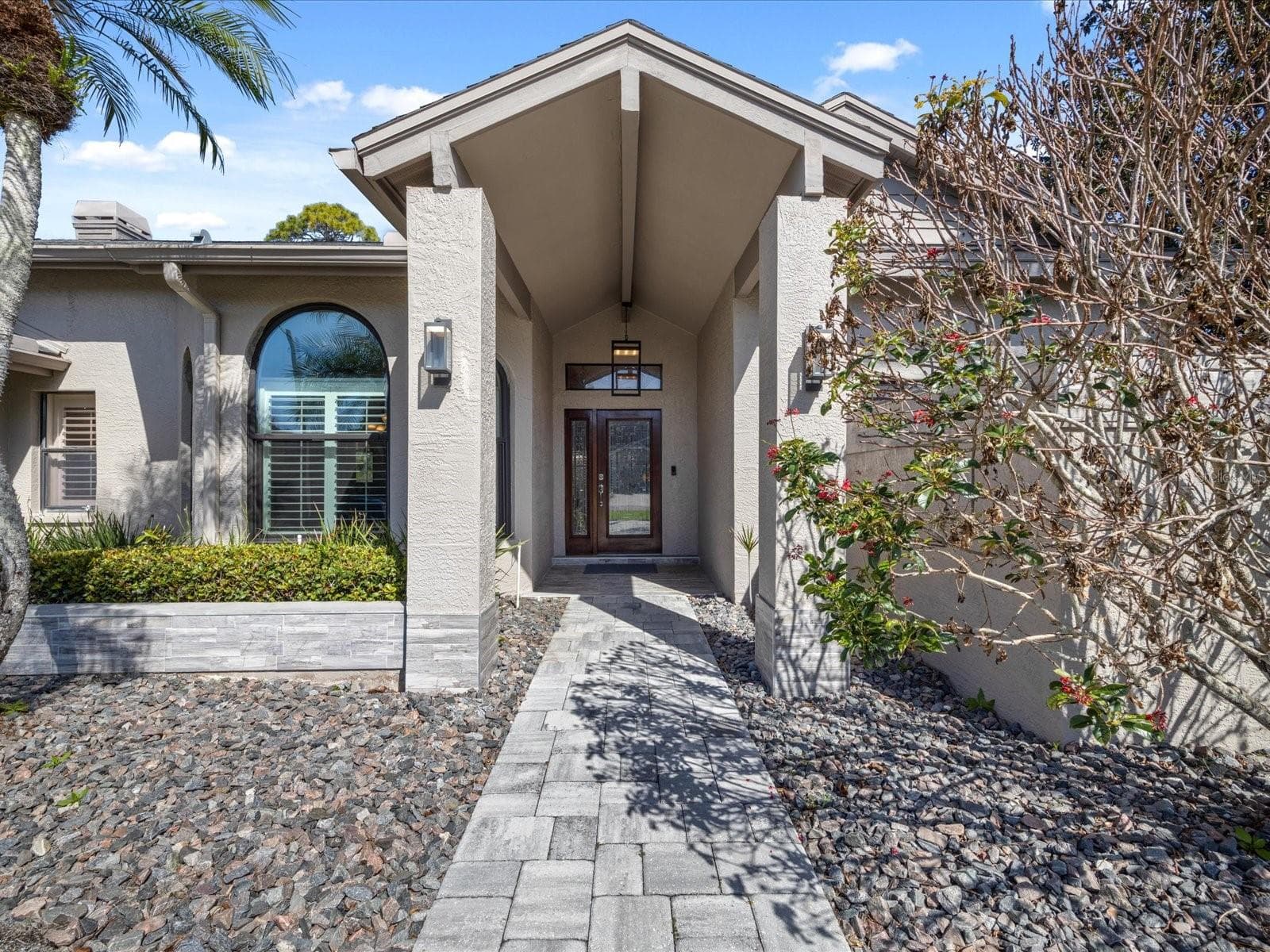 Single Family Residence at 10 WINDRUSH CT, OLDSMAR, photo 3 of 55