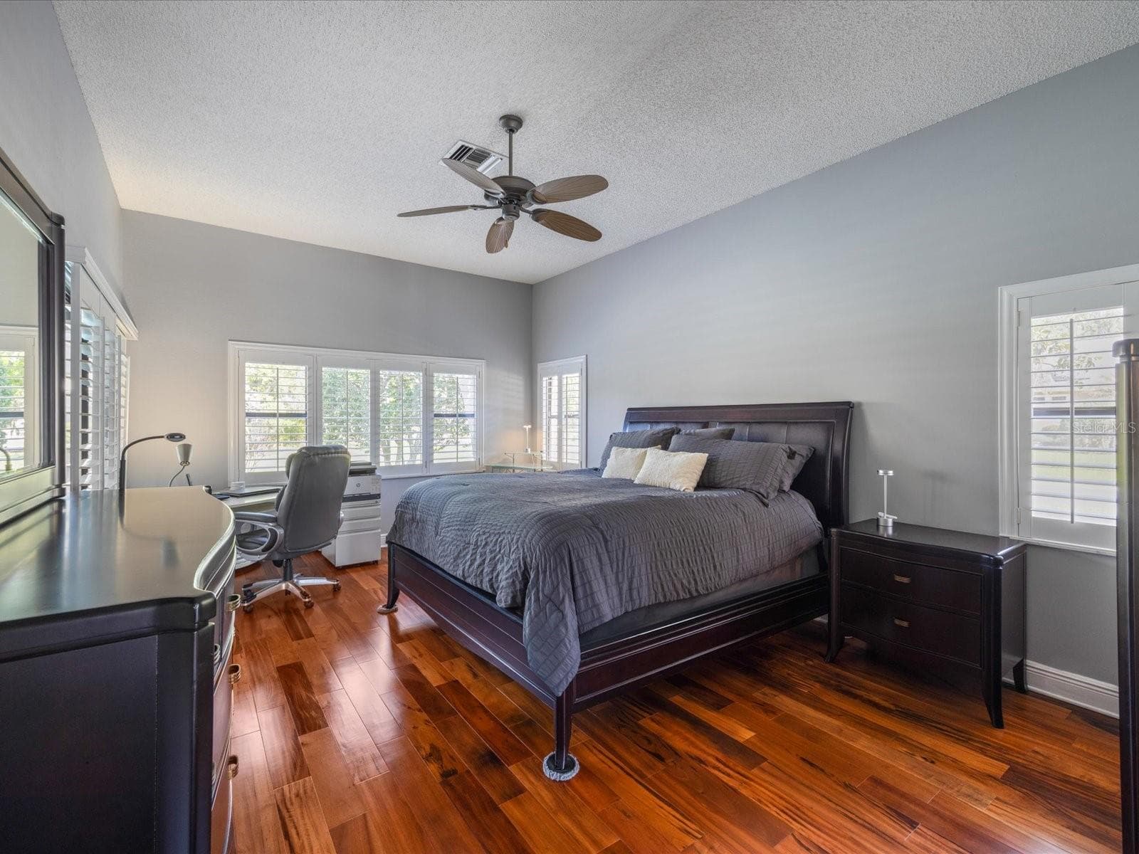 Single Family Residence at 10 WINDRUSH CT, OLDSMAR, photo 10 of 55
