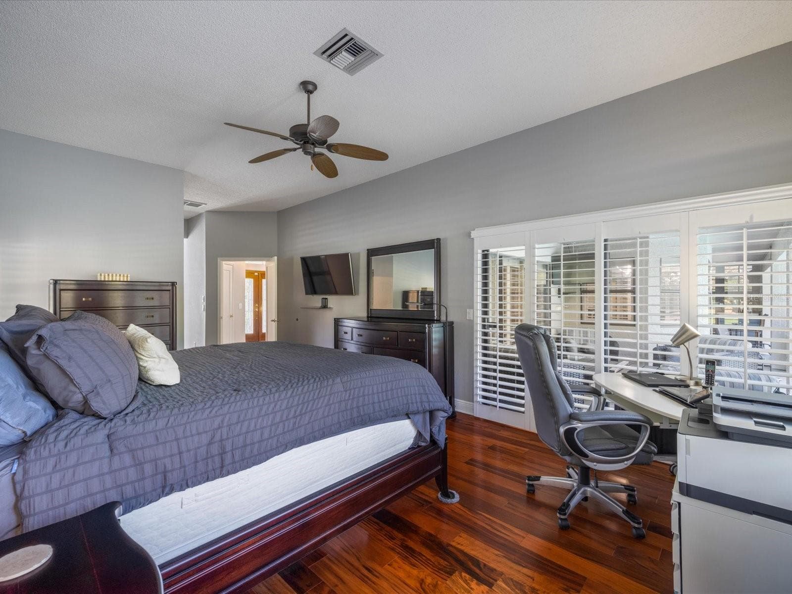Single Family Residence at 10 WINDRUSH CT, OLDSMAR, photo 11 of 55
