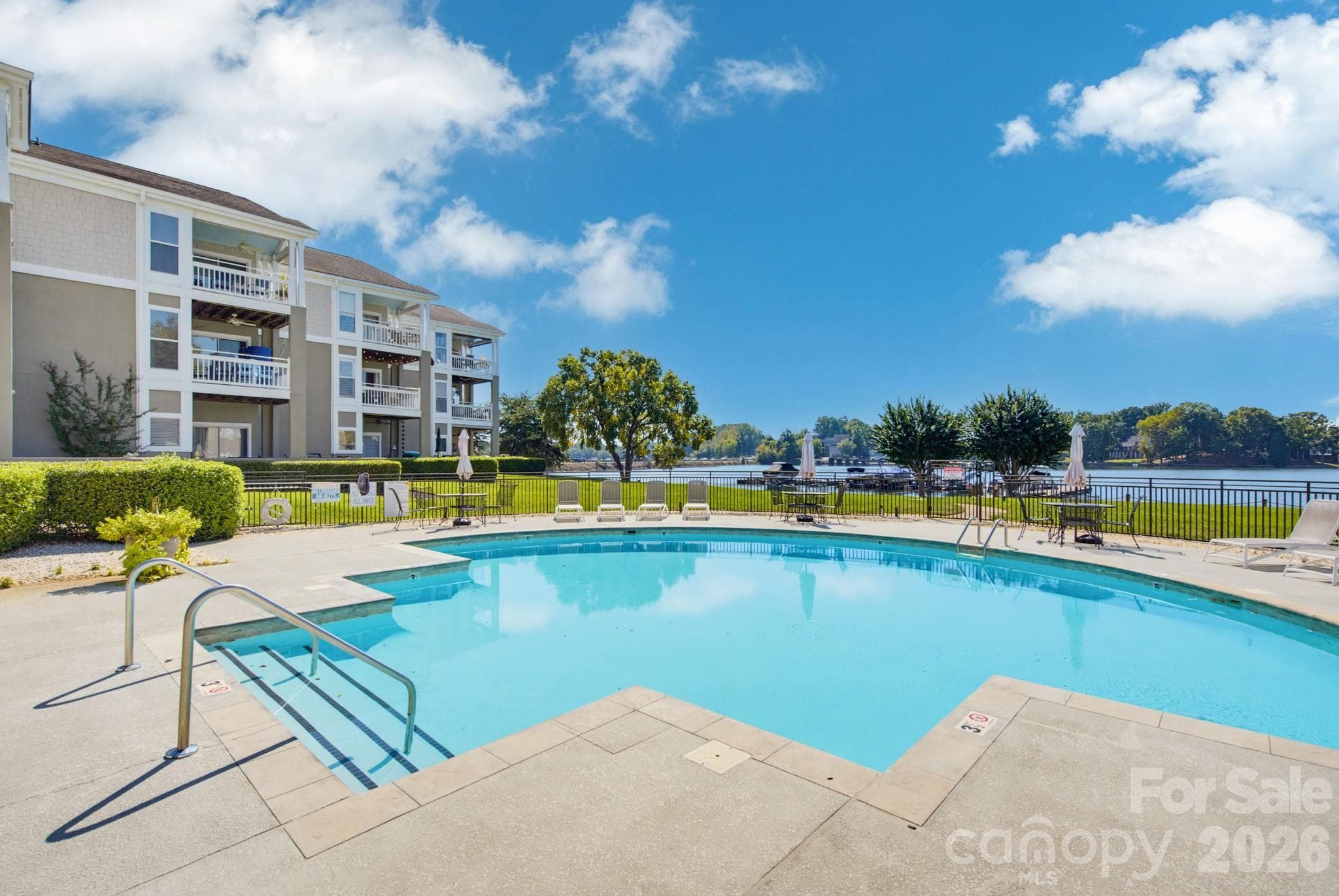 Condominium at 1338 Torrence Circle, Davidson, photo 31 of 48