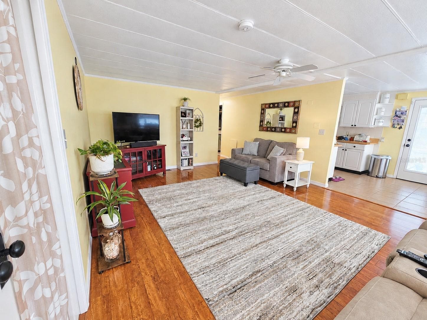 Mobile Home at 143 MELODY LN, TARPON SPRINGS, photo 26 of 93