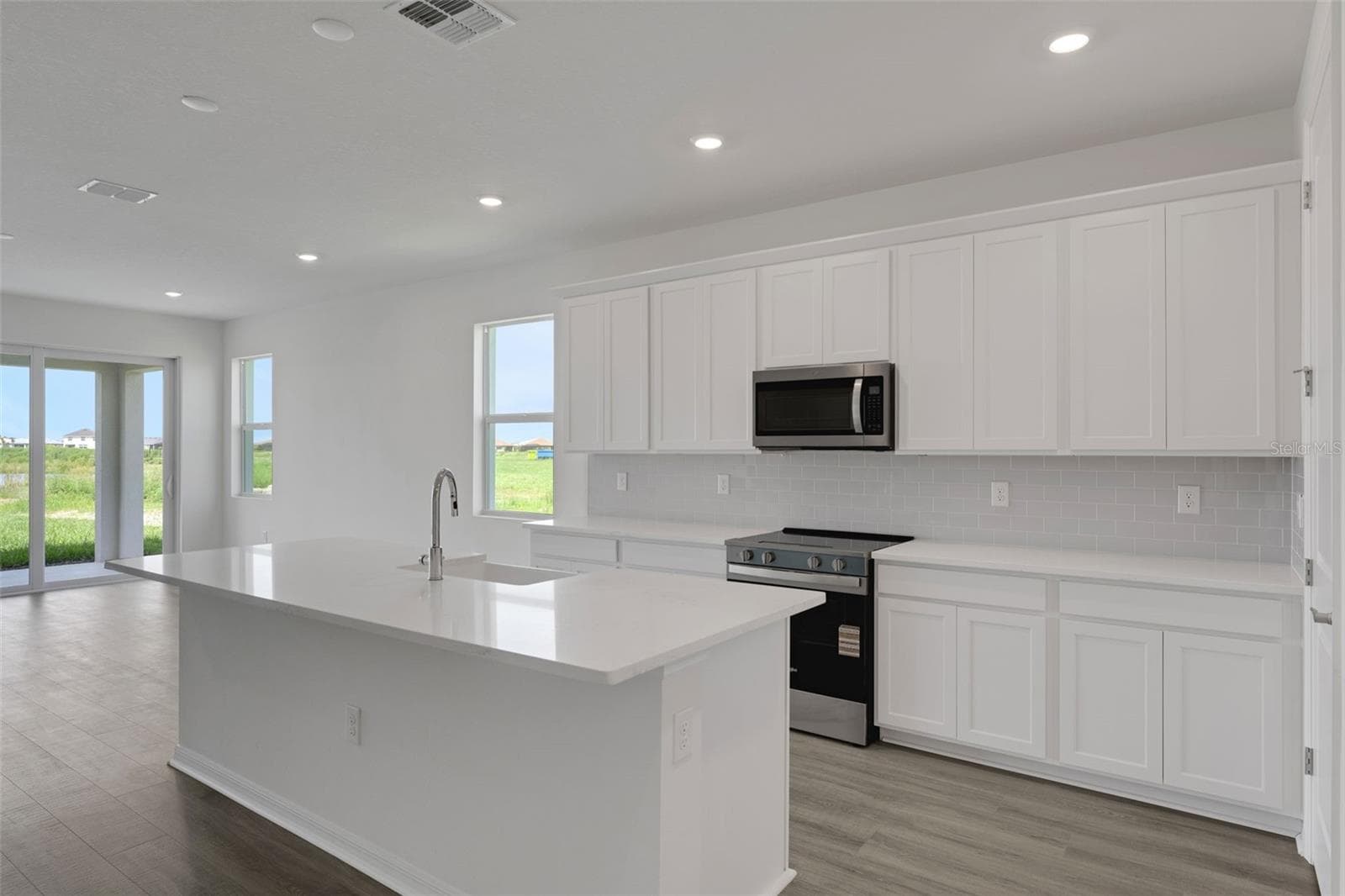 Single Family Residence at 16930 SQUIRREL BRANCH LN, ALVA, photo 13 of 41