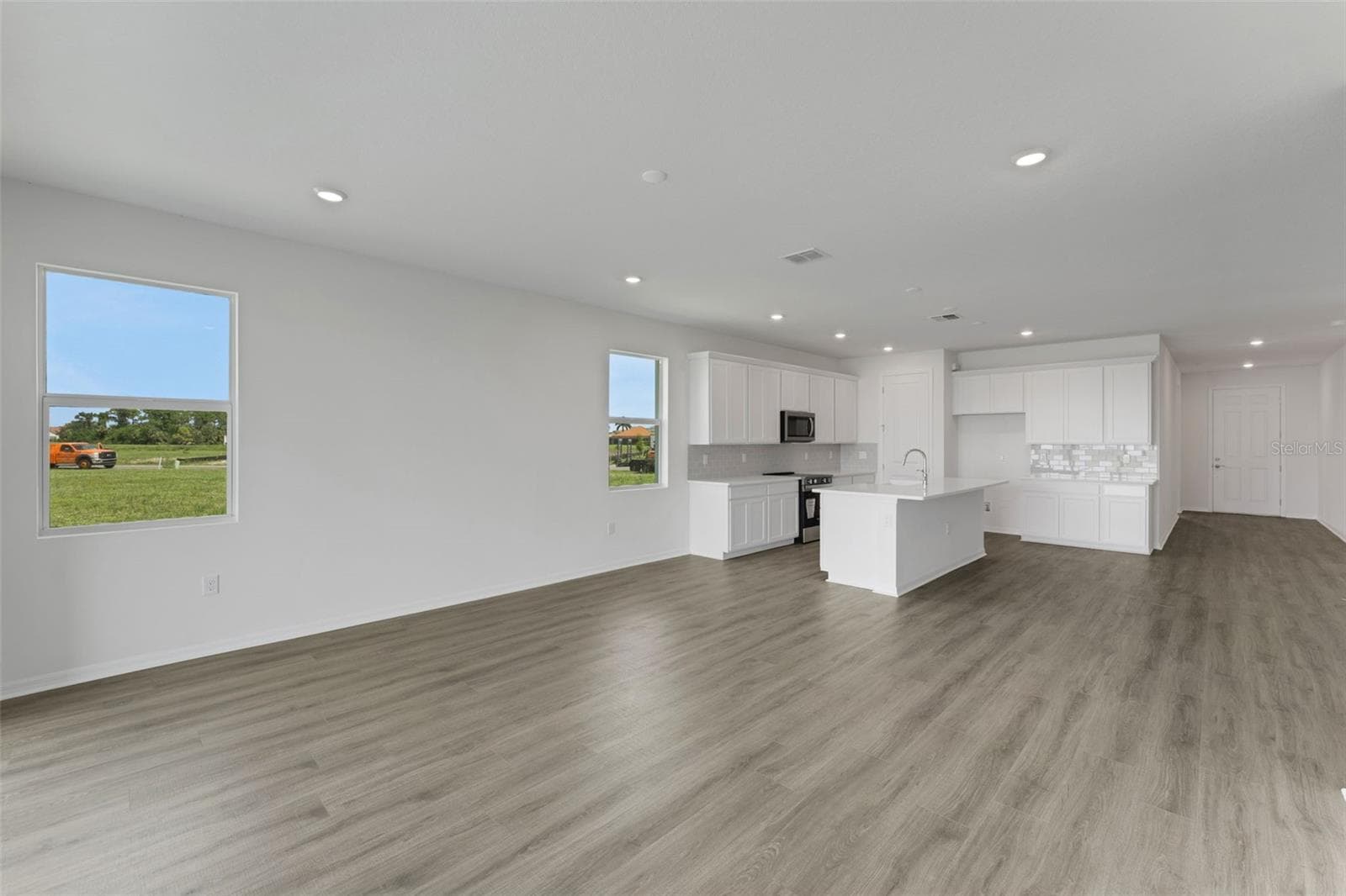 Single Family Residence at 16930 SQUIRREL BRANCH LN, ALVA, photo 22 of 41