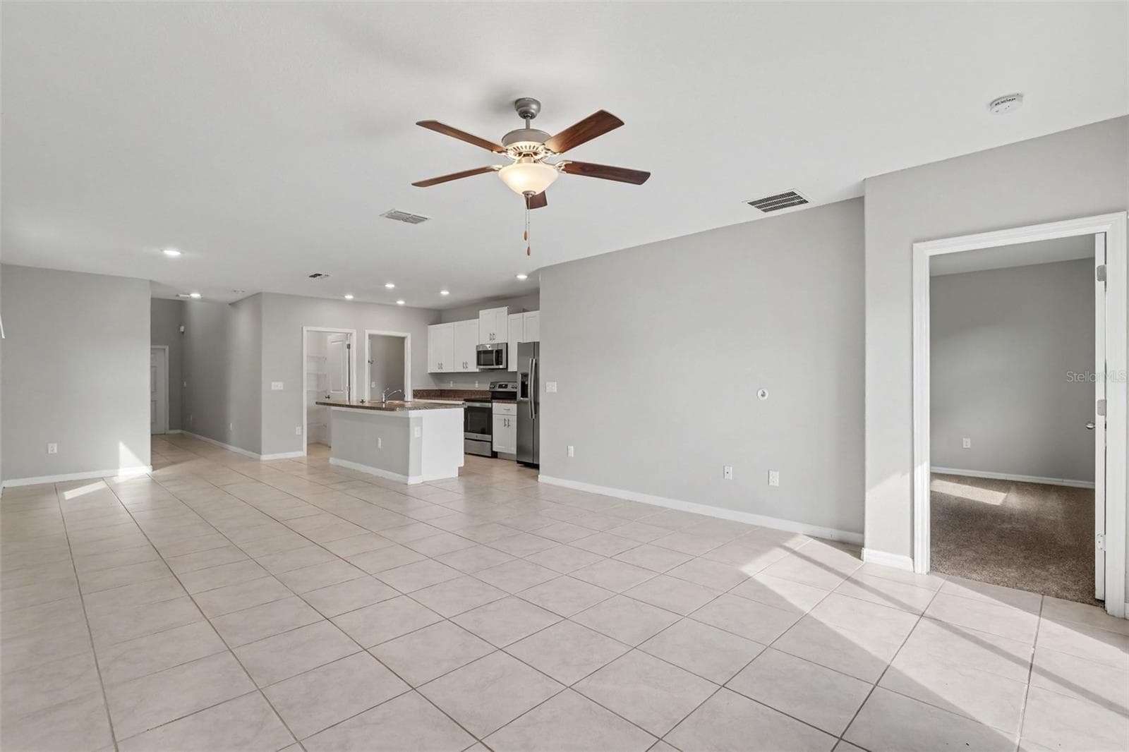 Single Family Residence at 15540 COLT CREEK PL, SUN CITY CENTER, photo 3 of 18