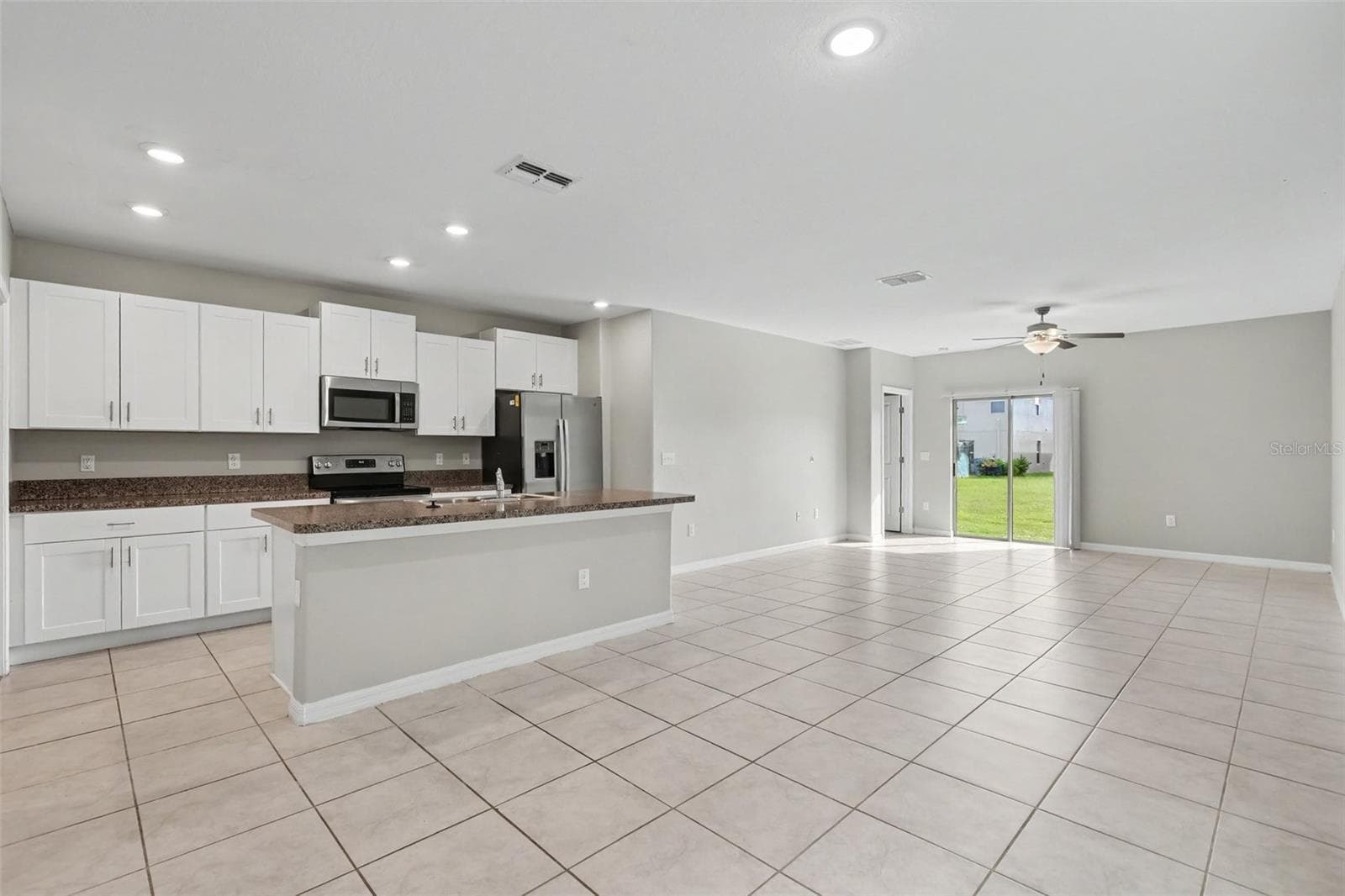 Single Family Residence at 15540 COLT CREEK PL, SUN CITY CENTER, photo 4 of 18