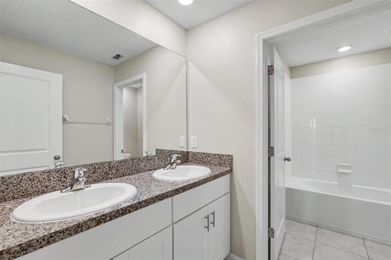 Single Family Residence at 15540 COLT CREEK PL, SUN CITY CENTER, photo 15 of 18