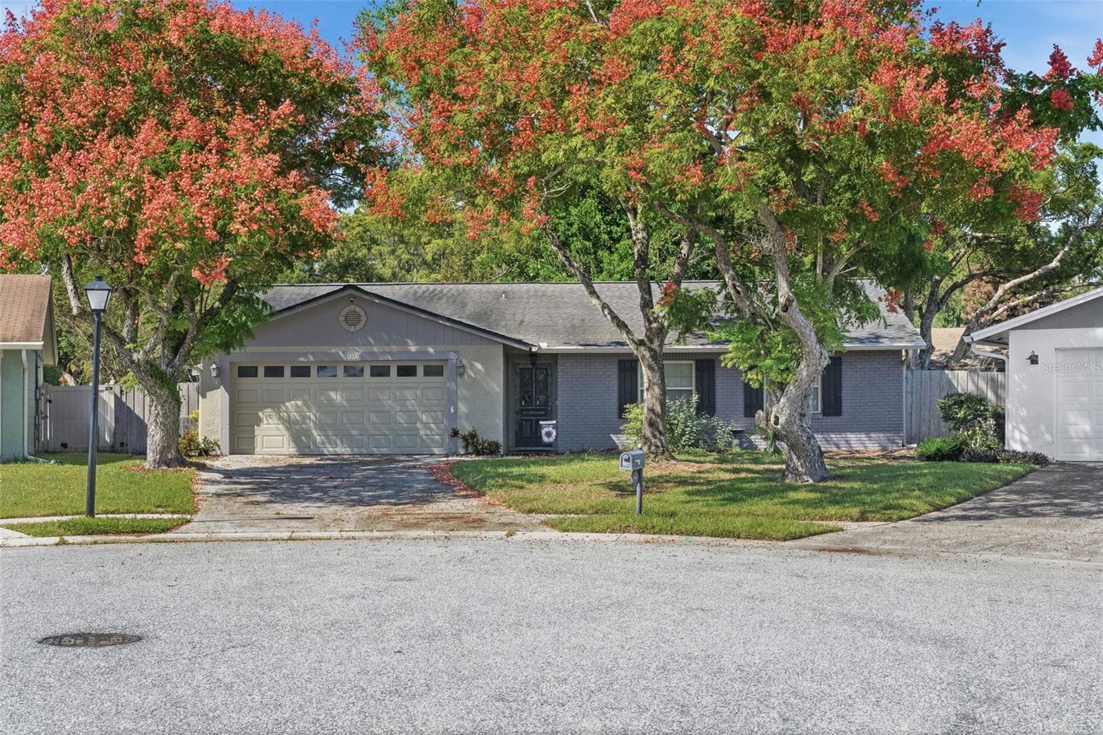 Single Family Residence at 2353 BAYSWATER CT, ORLANDO, photo 3 of 39