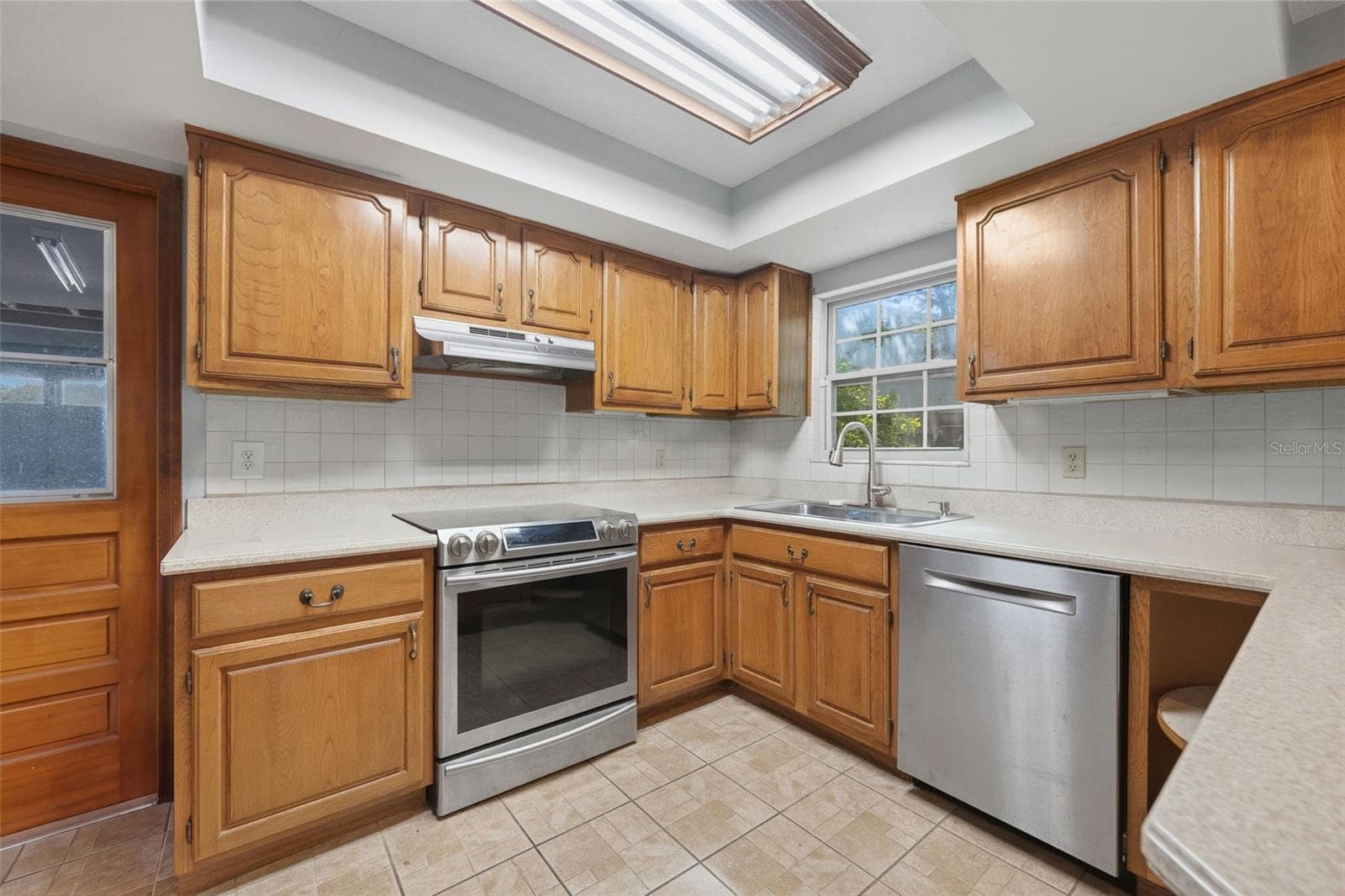 Single Family Residence at 2353 BAYSWATER CT, ORLANDO, photo 18 of 39