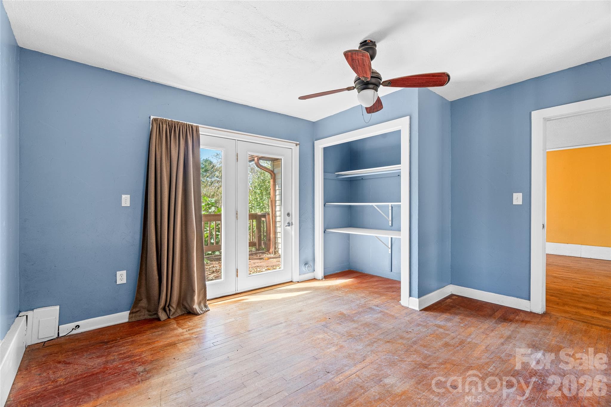 Single Family Residence at 18 Mission Lane, Fairview, photo 17 of 46