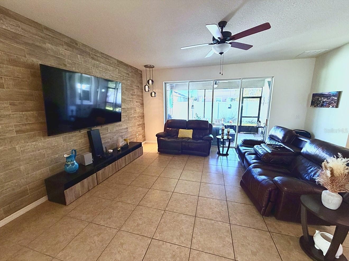 Single Family Residence at 2121 AVIAN LOOP, KISSIMMEE, photo 18 of 50