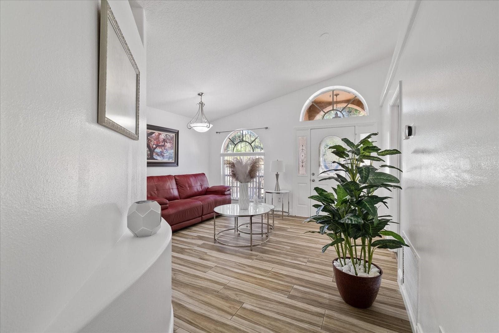 Single Family Residence at 8712 FOUNTAIN AVE, TAMPA, photo 11 of 65