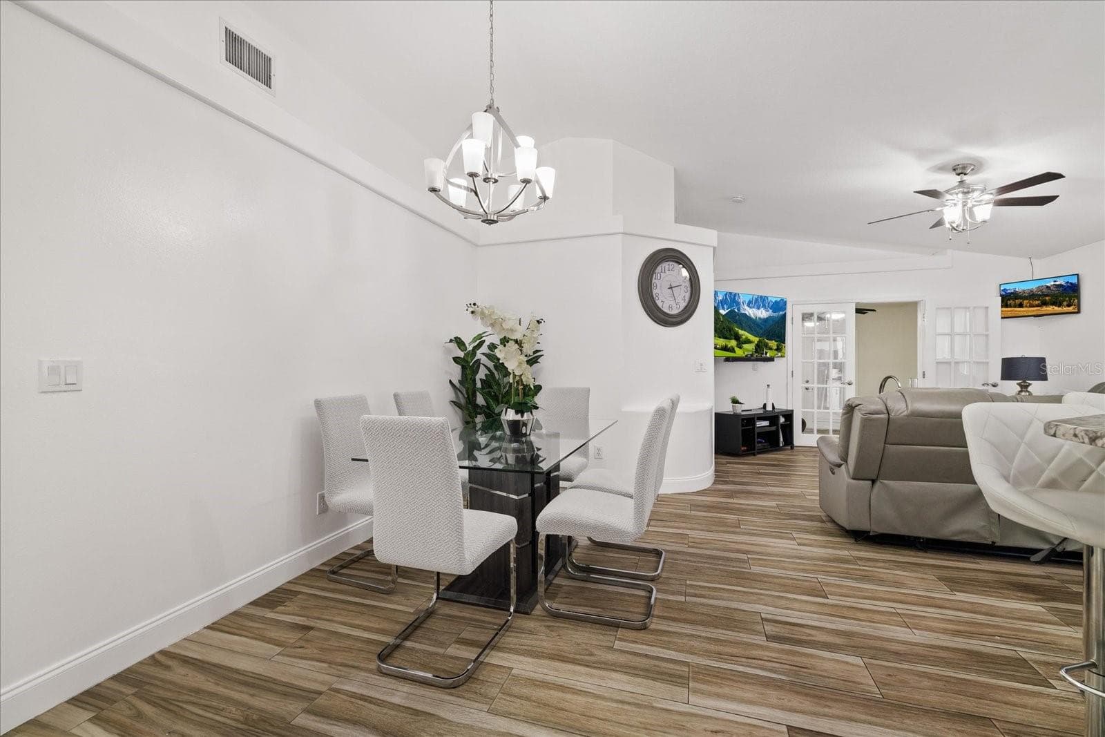 Single Family Residence at 8712 FOUNTAIN AVE, TAMPA, photo 15 of 65
