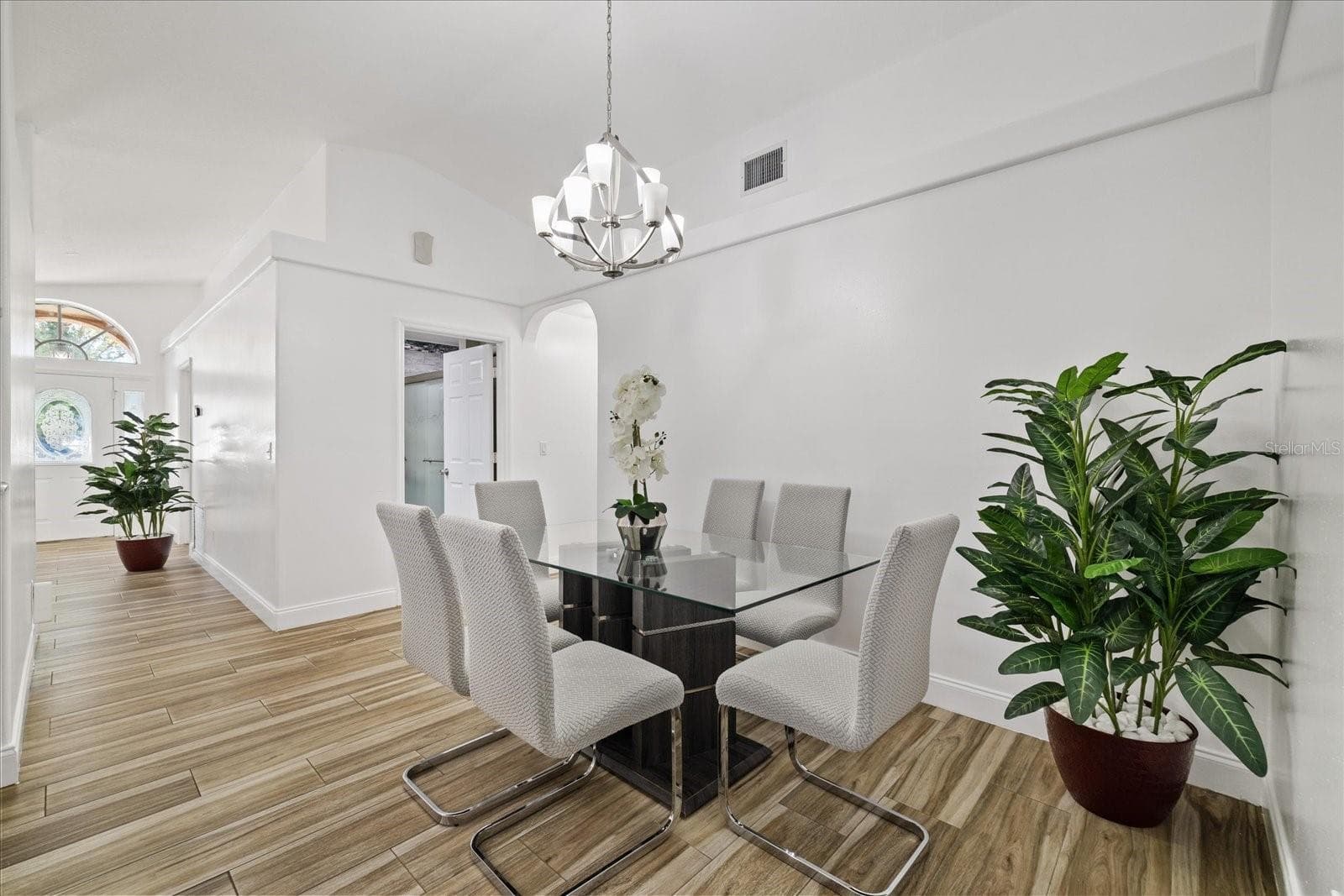 Single Family Residence at 8712 FOUNTAIN AVE, TAMPA, photo 16 of 65