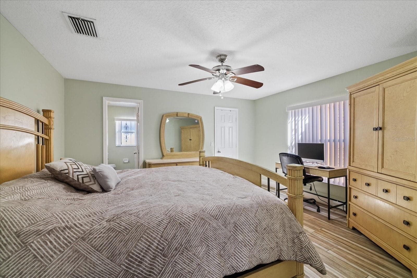 Single Family Residence at 8712 FOUNTAIN AVE, TAMPA, photo 33 of 65