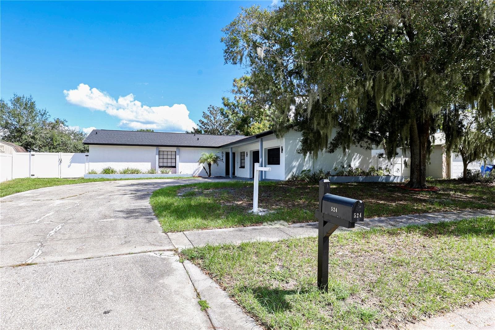 Single Family Residence at 524 WYNNWOOD DR, BRANDON, photo 3 of 86