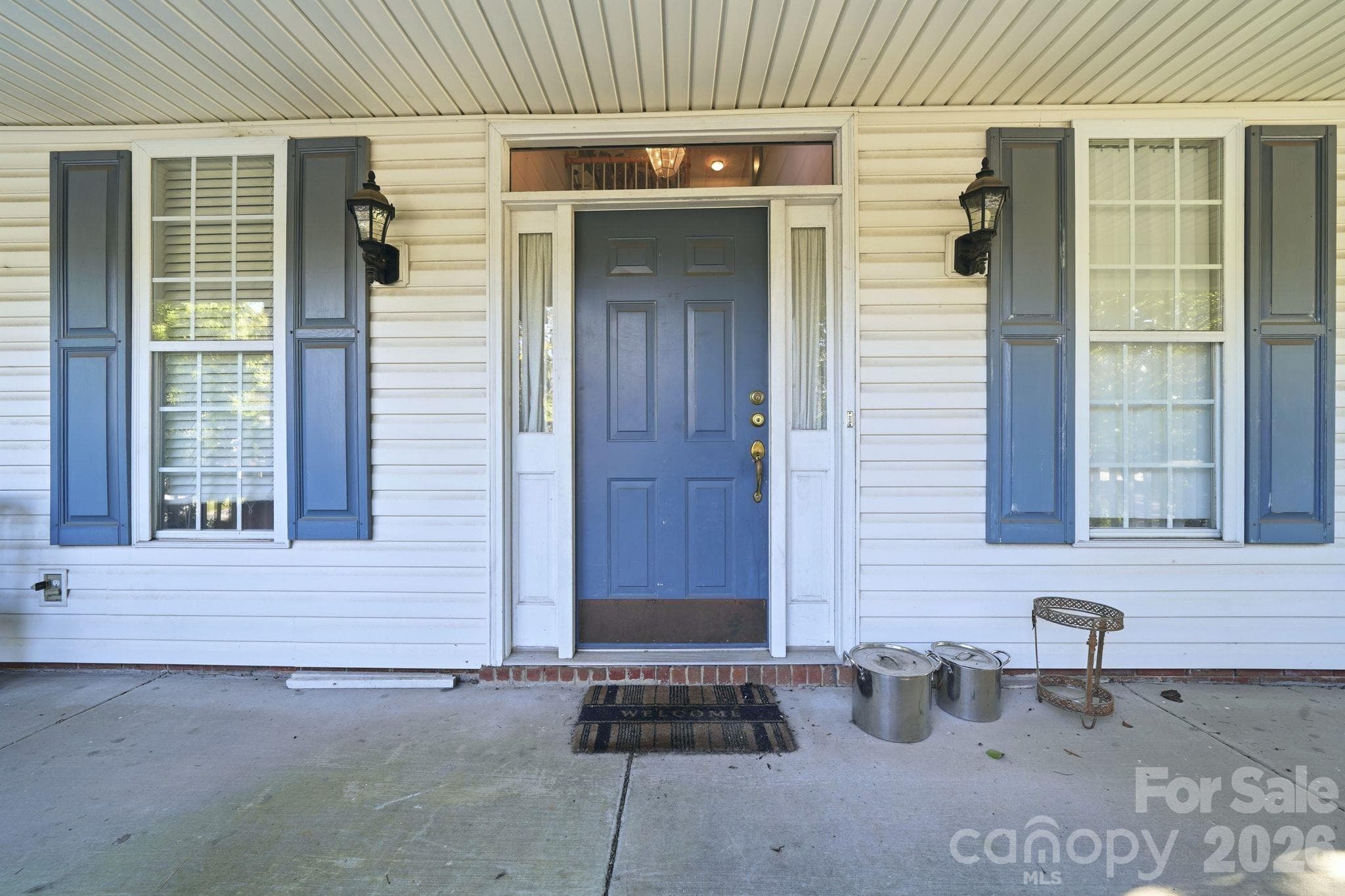 Single Family Residence at 10212 Billingham Drive, Charlotte, photo 3 of 44