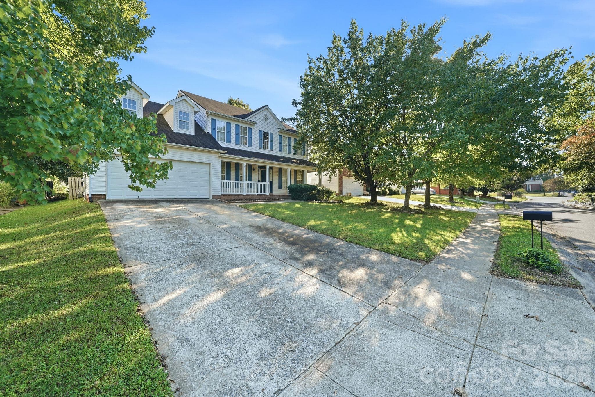 Single Family Residence at 10212 Billingham Drive, Charlotte, photo 19 of 44