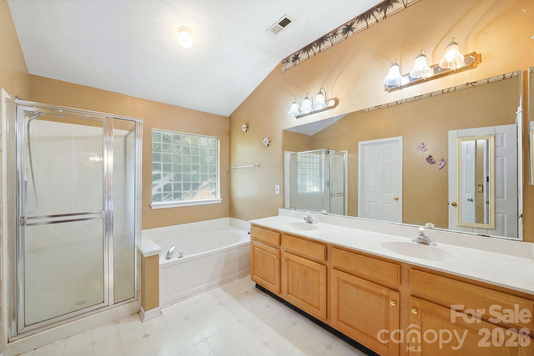 Single Family Residence at 10212 Billingham Drive, Charlotte, photo 39 of 44