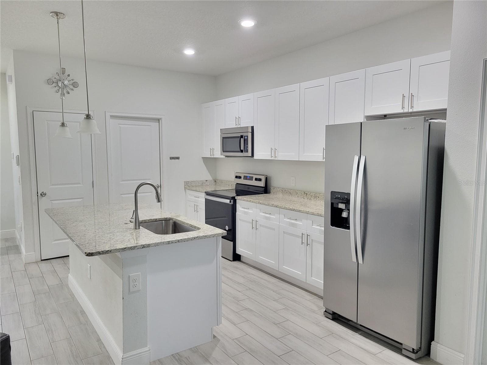 Kitchen - 1914 MANATEE LN, POINCIANA