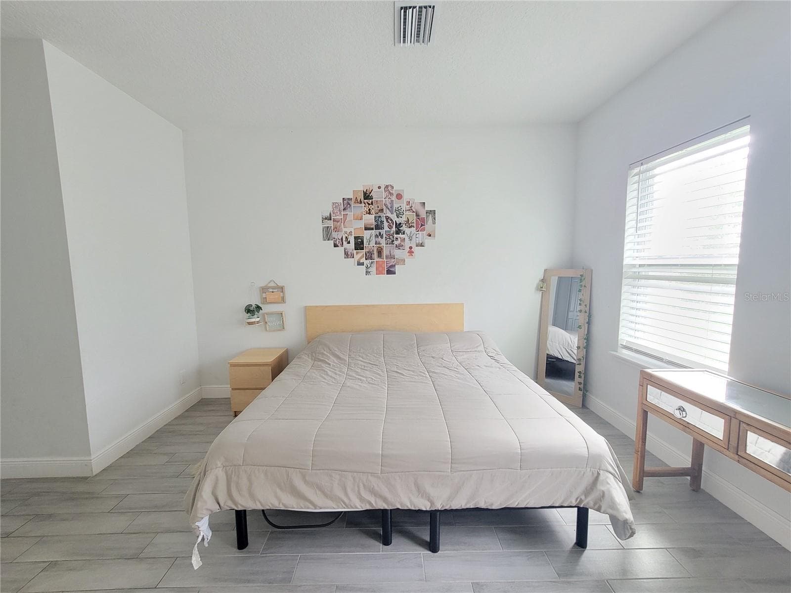 Single Family Residence at 1914 MANATEE LN, POINCIANA, photo 12 of 28