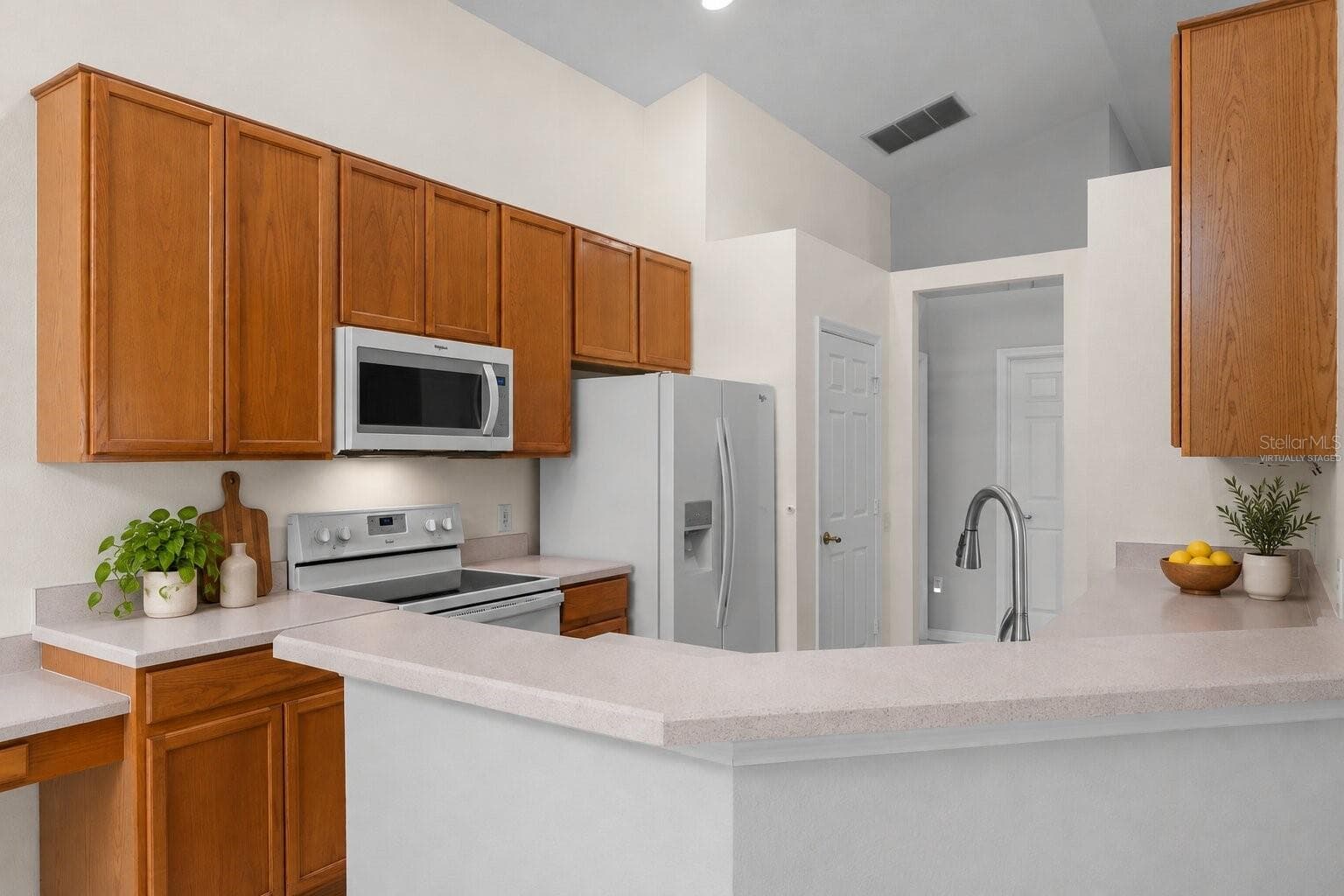 virtually staged - 3179 STONEHURST CIR, KISSIMMEE