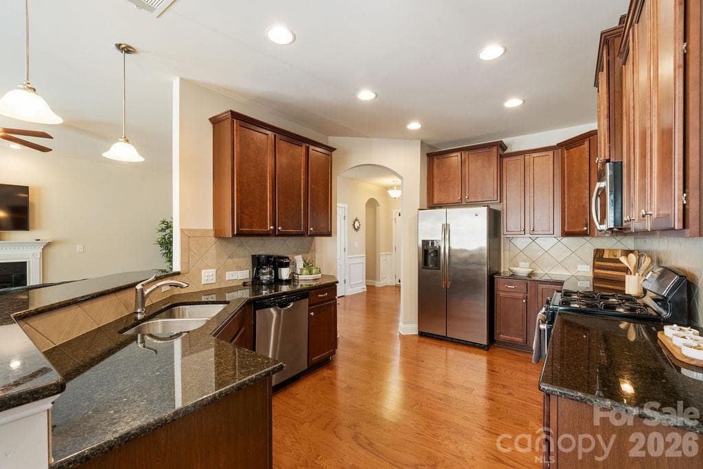 Single Family Residence at 7810 Grove Hall Avenue, Mint Hill, photo 13 of 38