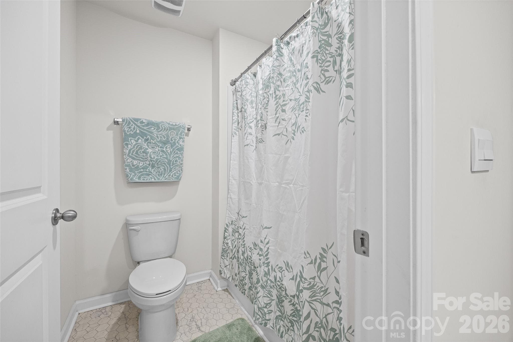 Single Family Residence at 3623 Azalea Ridge Drive, Mount Holly, photo 24 of 49