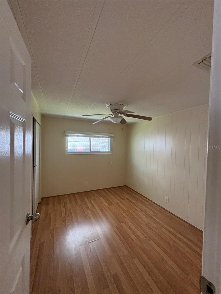 Guest Bedroom - 7507 DINSMORE ST, BROOKSVILLE