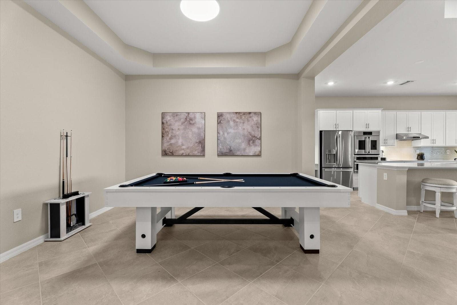 Single Family Residence at 17602 SANTORINI CT, VENICE, photo 18 of 63