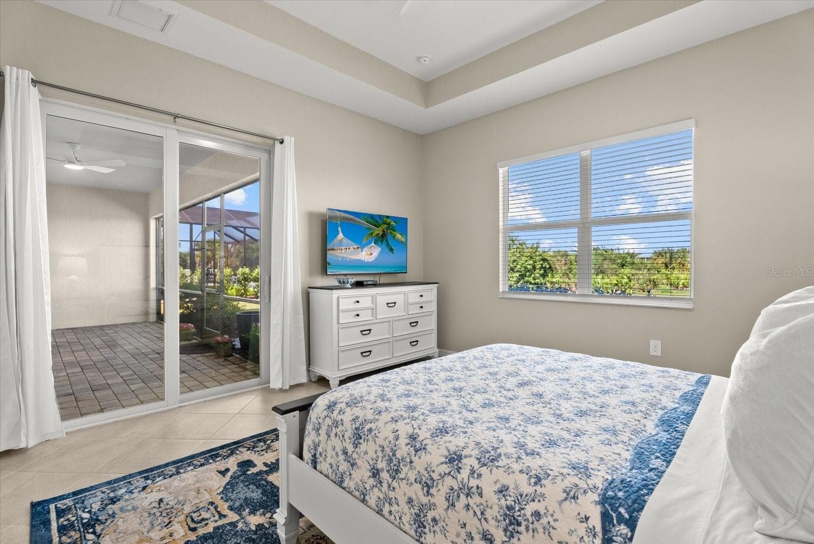 Single Family Residence at 17602 SANTORINI CT, VENICE, photo 21 of 63