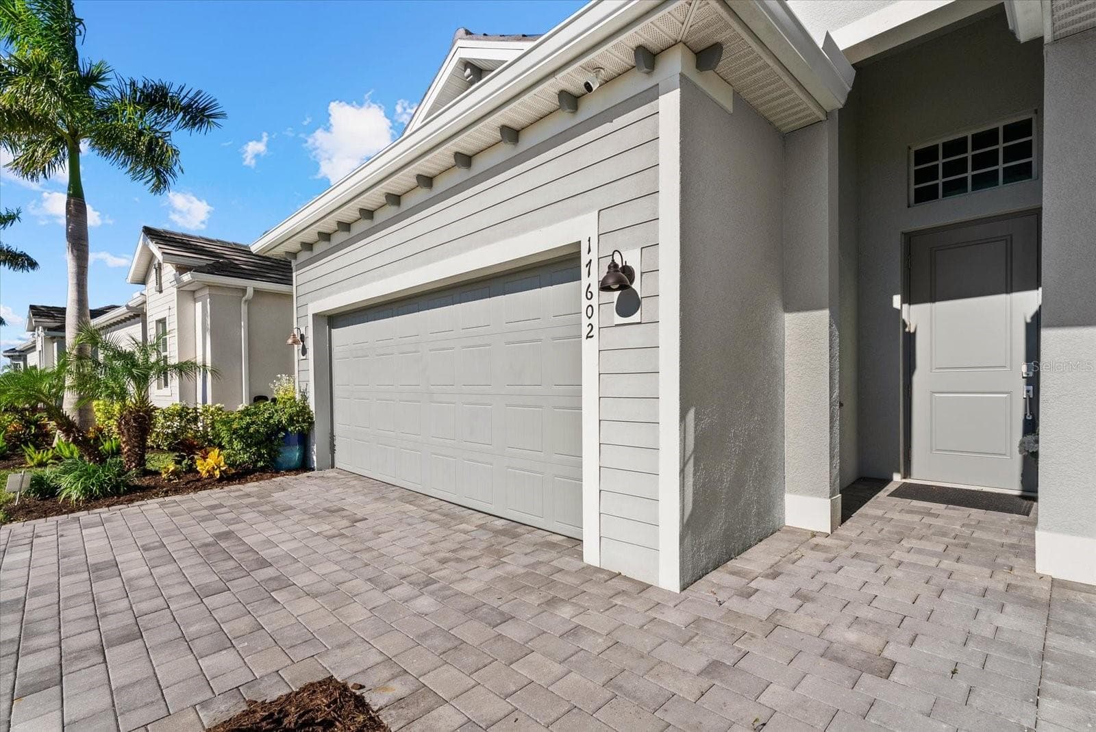Single Family Residence at 17602 SANTORINI CT, VENICE, photo 33 of 63
