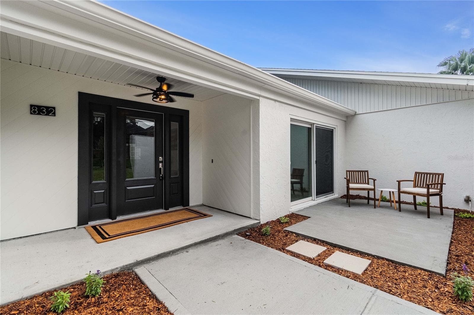 Single Family Residence at 832 BROOKWOOD DR, LAKELAND, photo 8 of 39