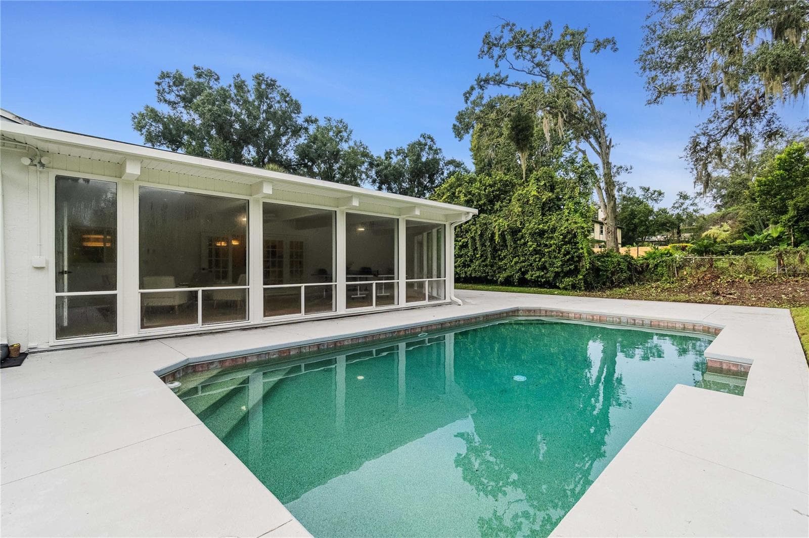 Single Family Residence at 832 BROOKWOOD DR, LAKELAND, photo 12 of 39