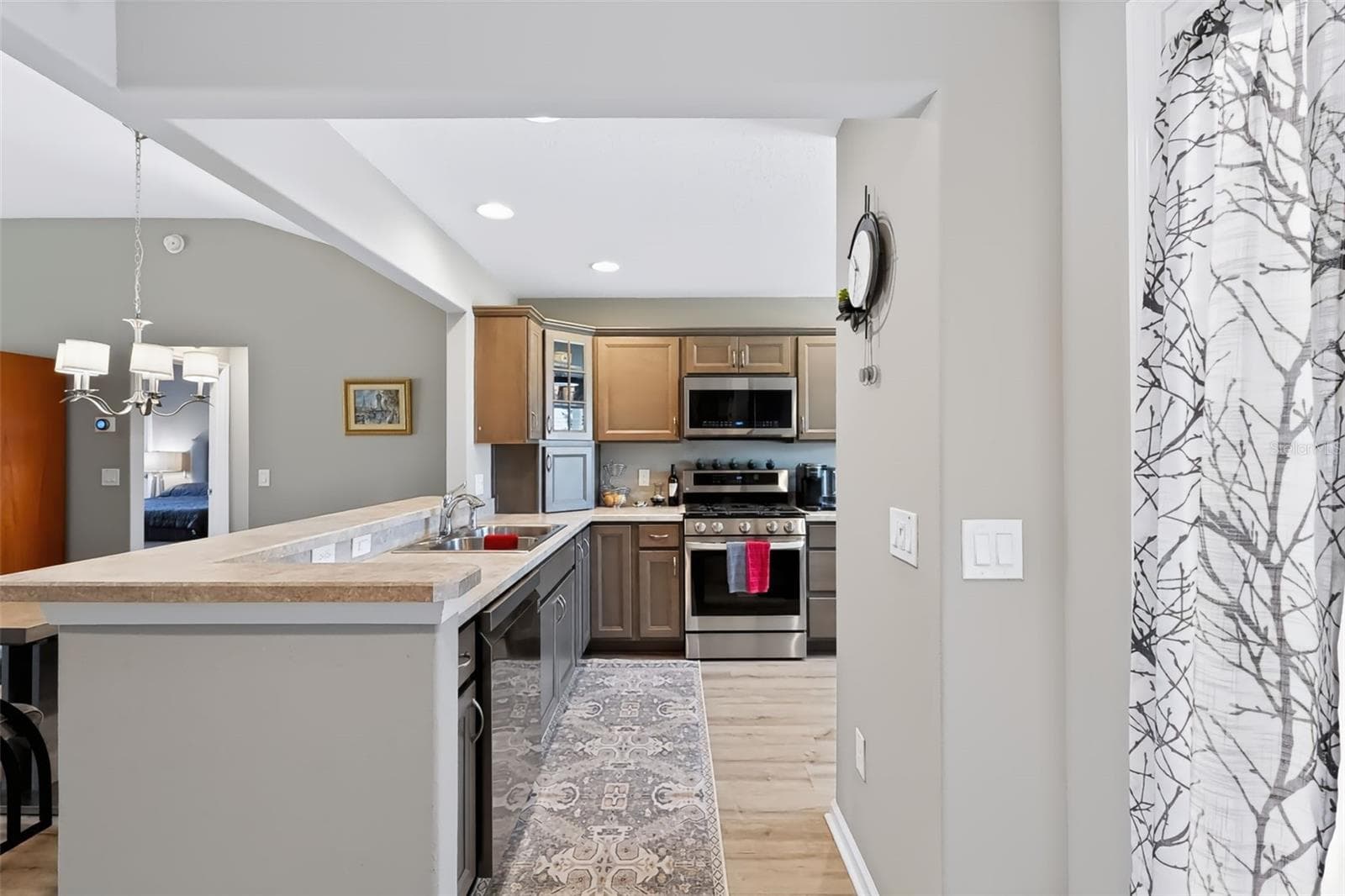 Single Family Residence at 5916 HICKEY WAY, THE VILLAGES, photo 15 of 55