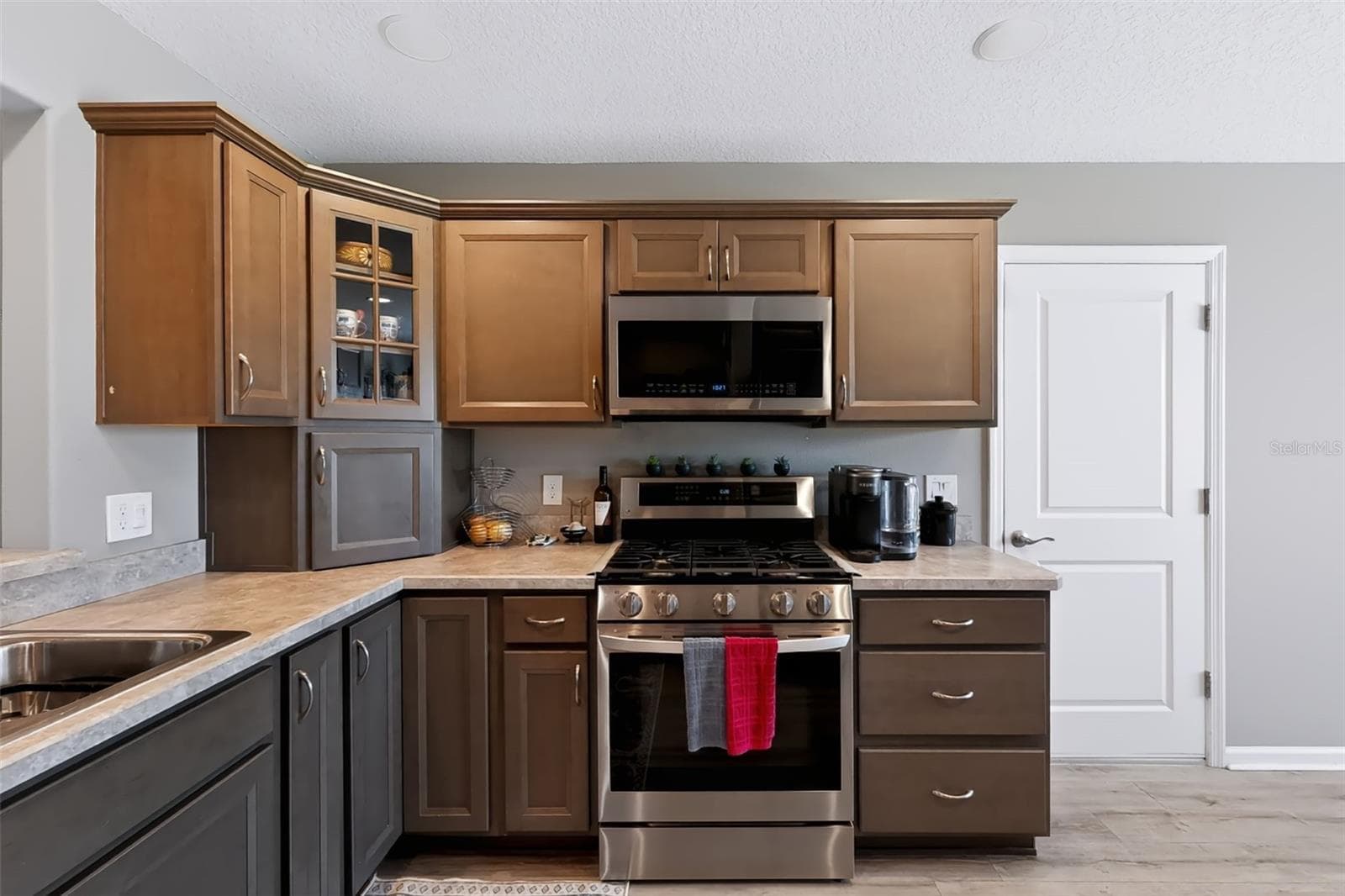 Single Family Residence at 5916 HICKEY WAY, THE VILLAGES, photo 17 of 55
