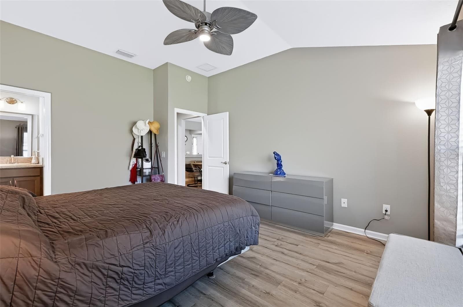 Single Family Residence at 5916 HICKEY WAY, THE VILLAGES, photo 31 of 55