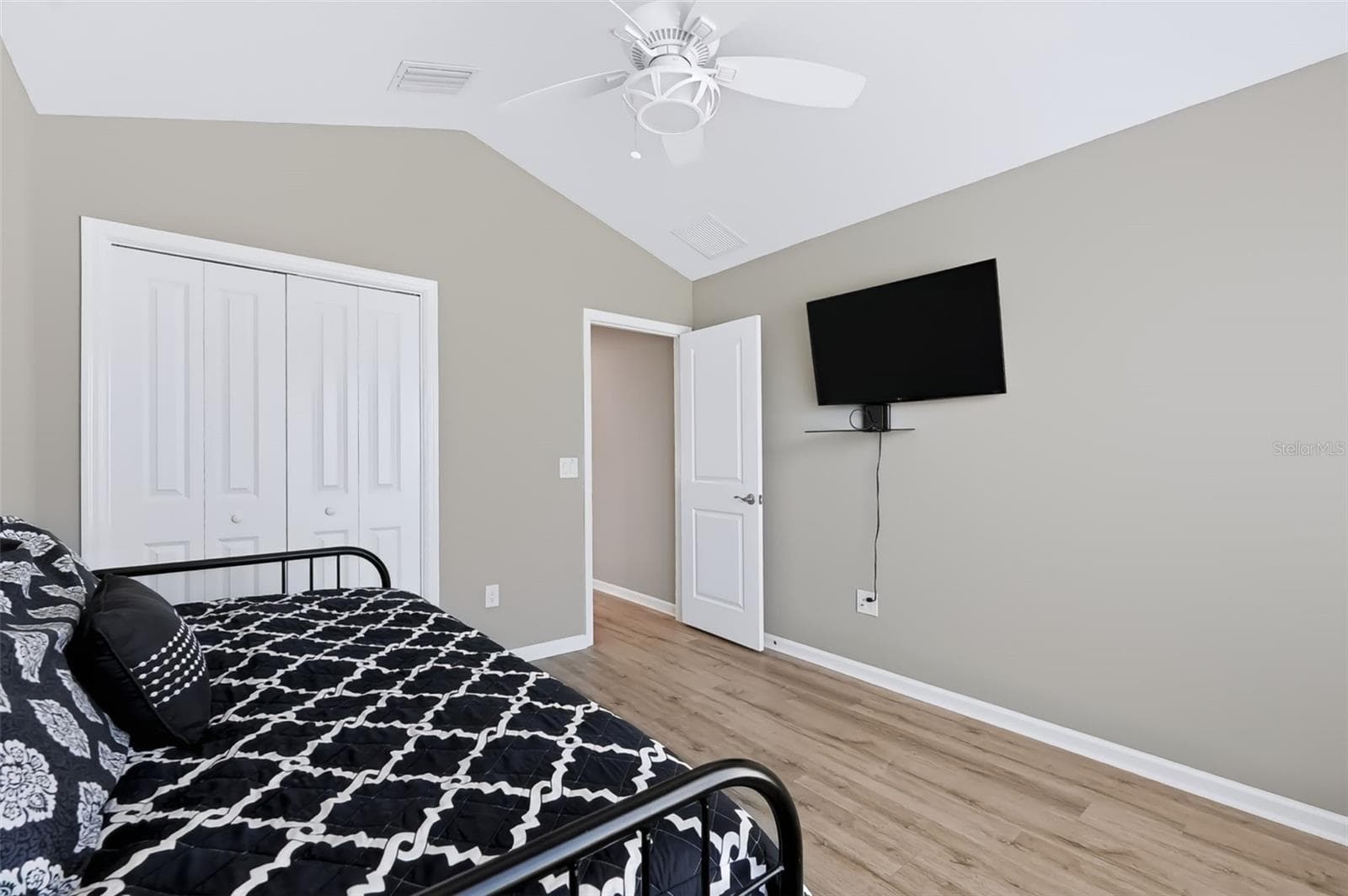 Single Family Residence at 5916 HICKEY WAY, THE VILLAGES, photo 36 of 55